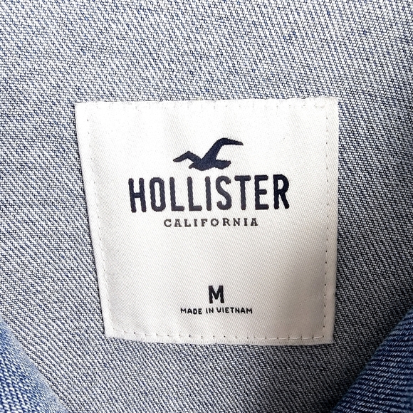 Hollister Light Wash Semi-Cropped Frayed Denim Jean Jacket with Pink Stitching - Picture 3 of 10
